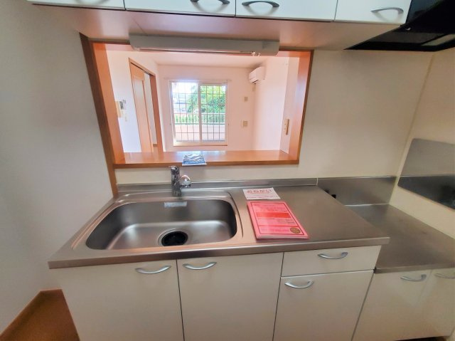 グランシス富木島のキッチン