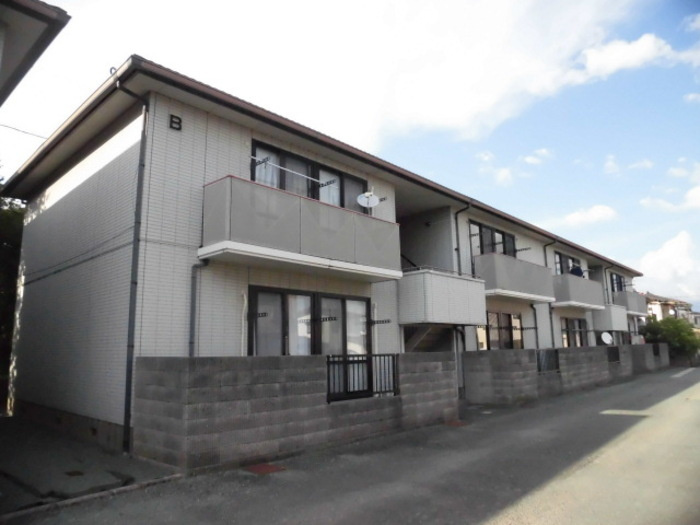 合志市須屋のアパート