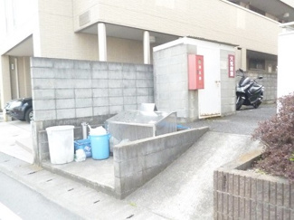 【その他共用部分】 | 敷地内ごみ置き場でごみ出しもらくらく～♪忙しい社会人さんや主婦さんにもうってつけ！