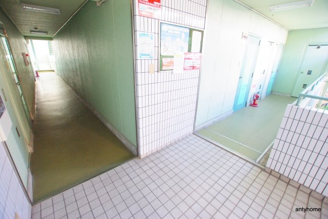 ドムール三国　仲介手数料無料のロビー