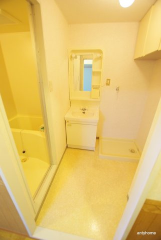 ドムール三国　仲介手数料無料の洗面所