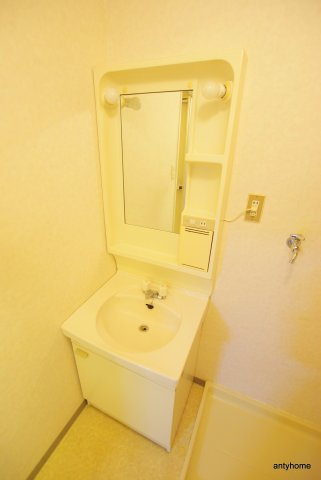 ドムール三国　仲介手数料無料の洗面所