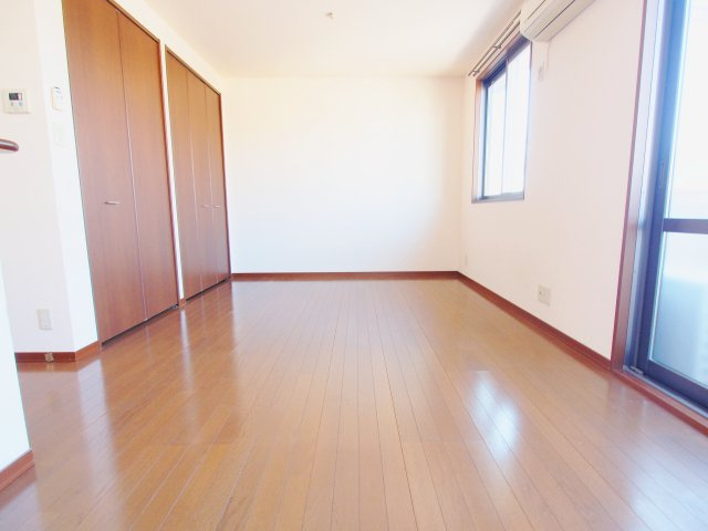 ディアスT4の居間・リビング