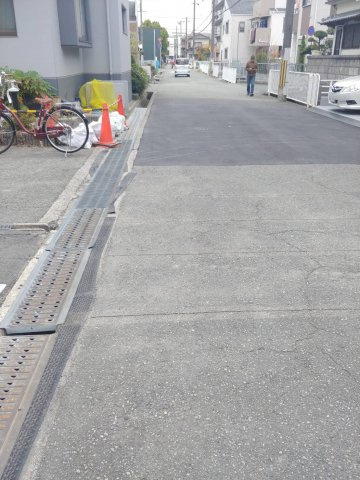 FreeLife若王寺Ⅴ　1号地の前面道路含む現地写真|前面道路南向き