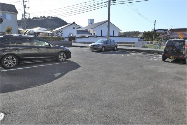 セジュールほんどう　Ａ棟の駐車場