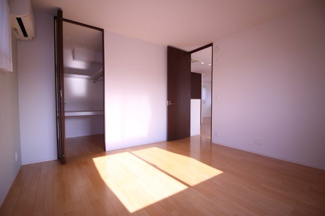 【洋室】 | 研究学園4丁目貸家 | 1Ｆ洋室♪