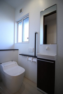 【トイレ】 | 研究学園4丁目貸家 | 1Ｆトイレ♪手洗い付きです！！