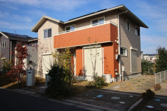 【外観】 | 大和ハウス施工　平成26年9月新築　3ＬＤＫ♪敷地内2台駐車可能（縦列駐車）！！