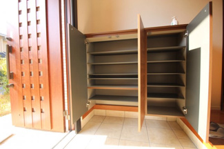 【玄関】 | 研究学園4丁目貸家