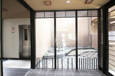 【エントランス】 | ラウンドコート京都醍醐