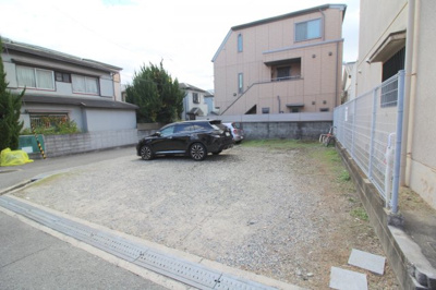 【駐車場】 | メゾンエマーブル
