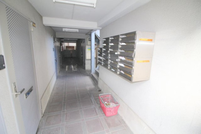 【エントランス】 | プチハイツ服部