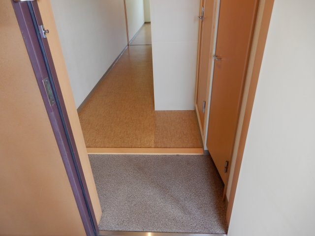 トレル朝倉の玄関
