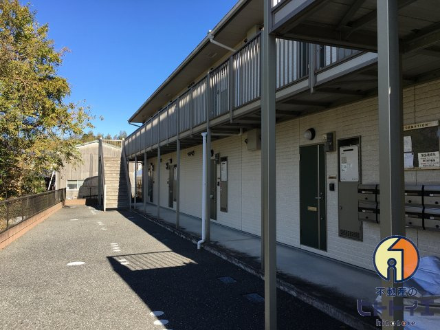 アムールひろかわのエントランス|毎日通るエントランスはこのようになっています
