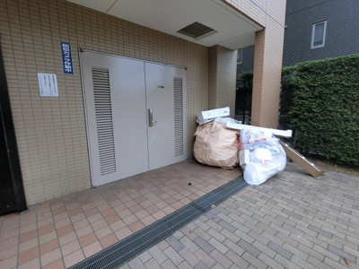 【その他共用部分】 | クレストグランディオ横浜 | ゴミ置場です。