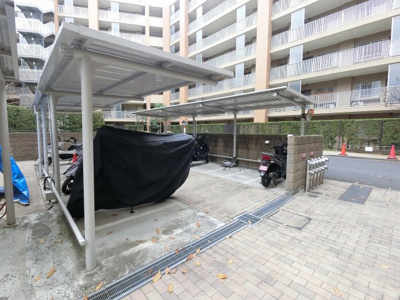 【その他共用部分】 | クレストグランディオ横浜 | バイク置場です。