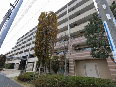 【外観】 | クレストグランディオ横浜 | 総戸数５４５戸、平成１８年２月築、管理人は常駐勤務につき管理体制良好です♪