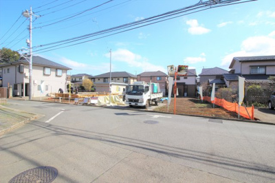【前面道路含む現地写真】 | 栄町5丁目　全4区画