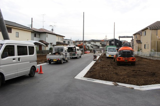 【前面道路含む現地写真】