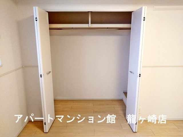 アール　ホームズⅠの収納