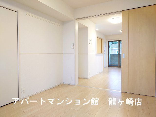 アール　ホームズⅠの内装