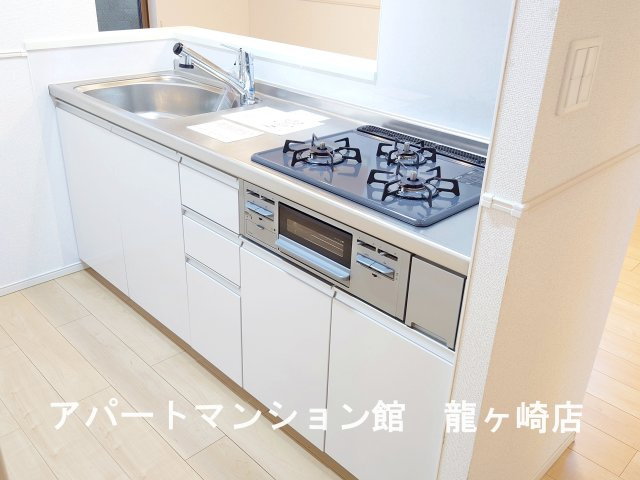 アール　ホームズⅠのキッチン