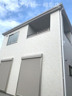 【外観】 | 岐阜市鷺山　新築建売1棟　インナーバルコニー・ウォークインクローゼット・シューズクローゼットあります