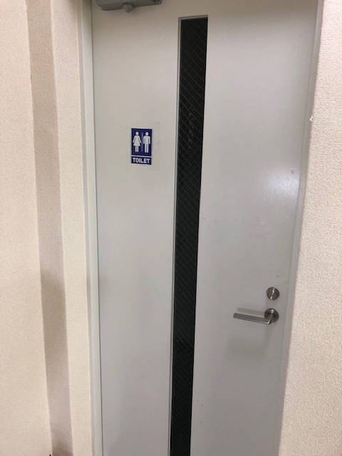 アイアイビルのトイレ