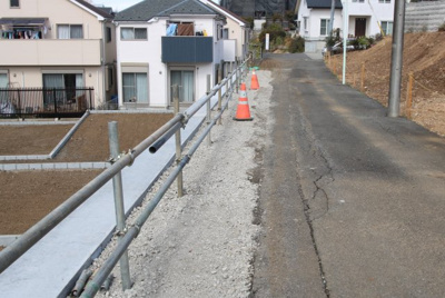 【前面道路含む現地写真】 | 多摩湖町2丁目　全4区画