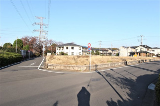 【前面道路含む現地写真】