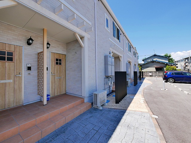 デーア　パラッツオのエントランス|建物の内部です