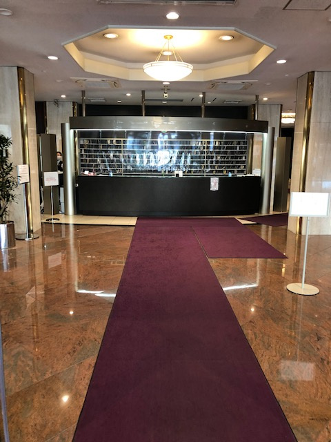 赤坂レジデンシャルホテルのエントランス|フロントサービス