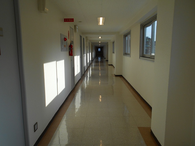 赤坂レジデンシャルホテルの設備|管理良好な共用内廊下