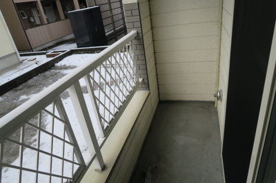 【バルコニー】 | サンスマイル | バルコニー付きです