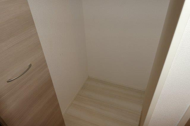 カトーナヴィラの収納|廊下収納