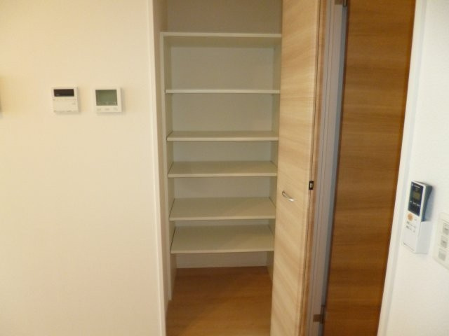 カトーナヴィラの収納|LDK収納