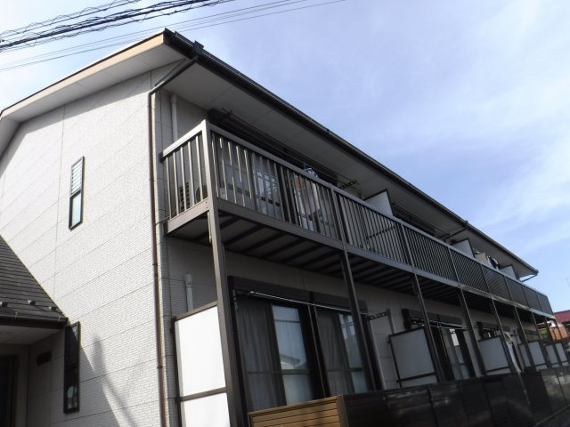 ルミエールの外観|ブレーメン商店街側のファミリー物件♪