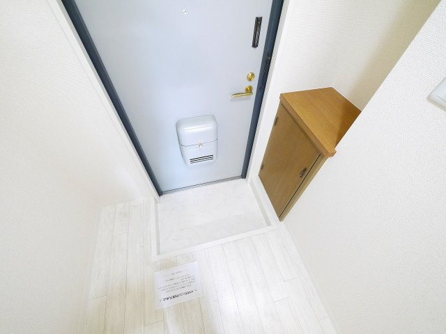 ロイヤルクリヨンの玄関