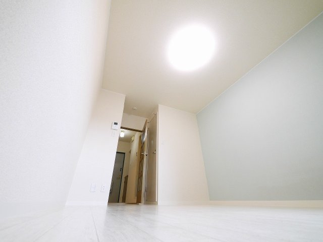 ロイヤルクリヨンの居間・リビング