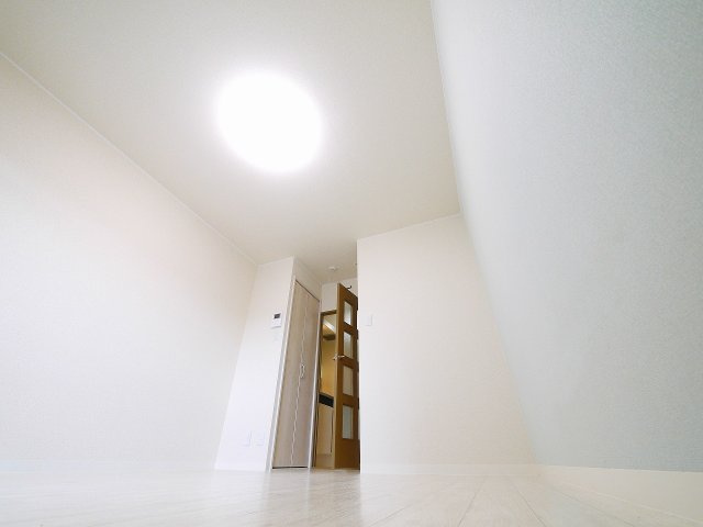 ロイヤルクリヨンの居間・リビング