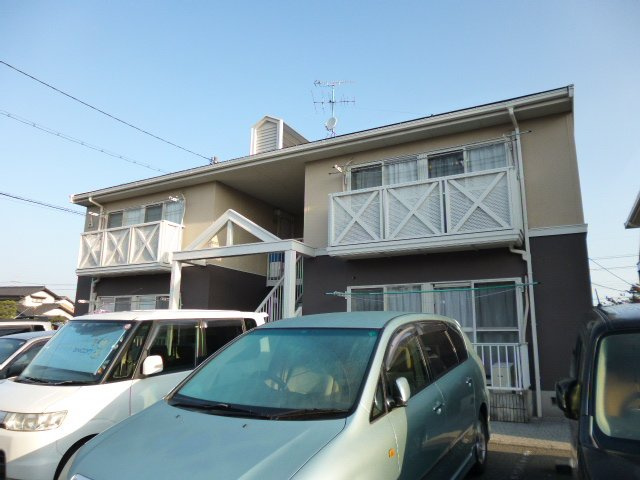 倉敷市帯高のアパートの外観
