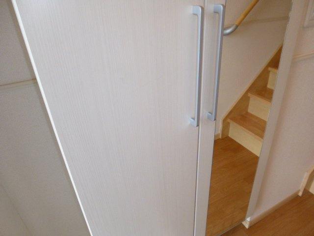 カーサ・エテルノの玄関|シューズボックス