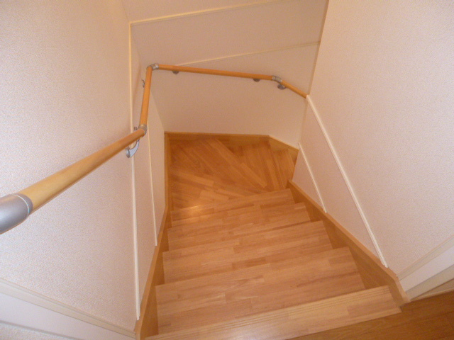 カーサ・エテルノのその他|階段