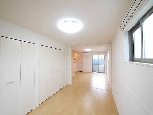 ラ・フルレックスの寝室|落ち着いて過ごせるお部屋なので、寝室にいかがでしょうか