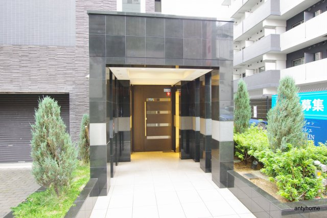 レジュールアッシュプレミアムツイン2　仲介手数料無料のエントランス