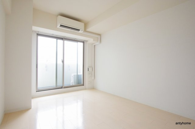 レジュールアッシュプレミアムツイン2　仲介手数料無料の洋室