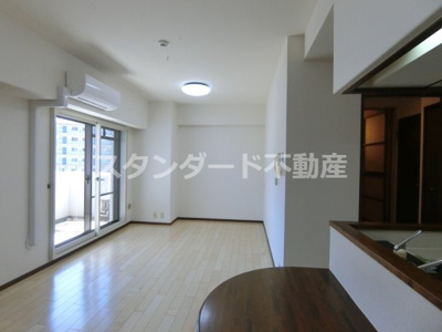 【居間・リビング】 | アスティオン梅田