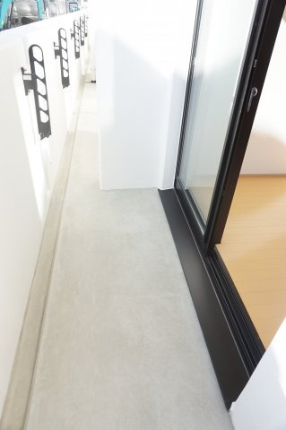 熊本市中央区国府２丁目の賃貸マンションのバルコニー