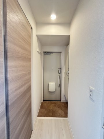 ville nouvelle（ヴィルヌーベル）Ⅱの玄関