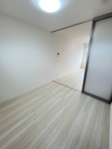 ville nouvelle（ヴィルヌーベル）Ⅱの洋室